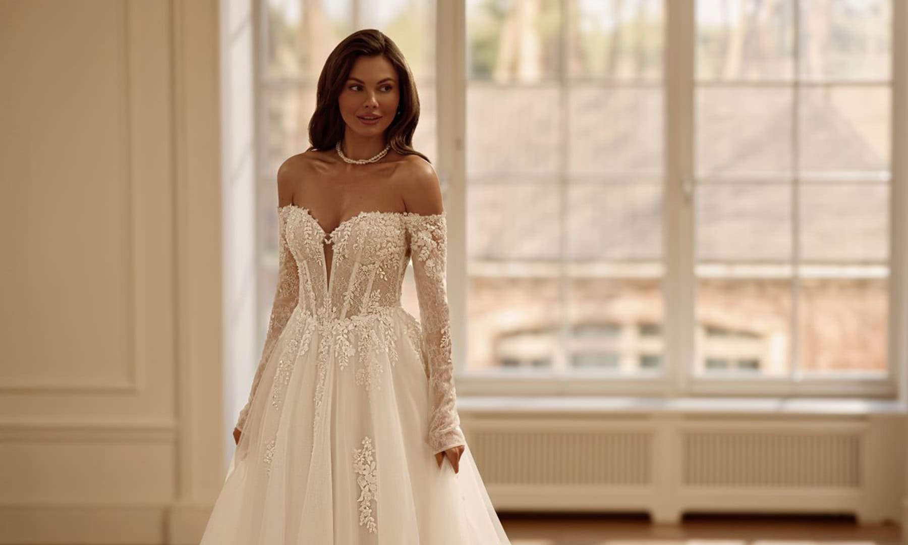 Rochie de mireasa eleganta de la Iris Bridal Salon din Bucuresti