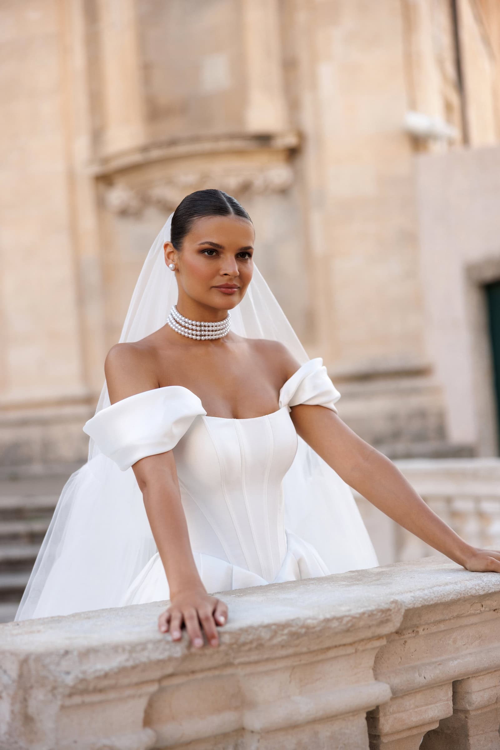 corset structurat cu umeri cazuti si linie eleganta – eliza